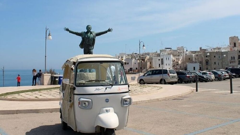 Tour of Polignano a Mare in Ape Calessino