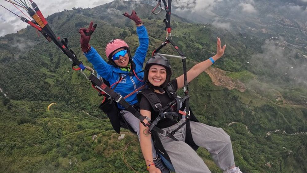 Parapente Paragliding in Medellín BlueSky.