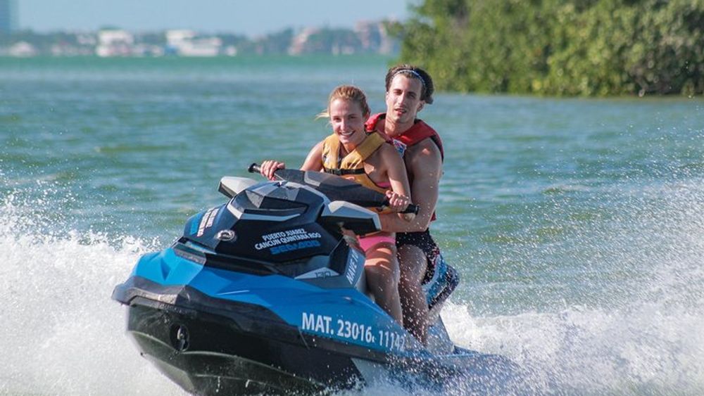 Jet Ski Rentals in Cancun: 30-Minute Option (Shared Jetski)