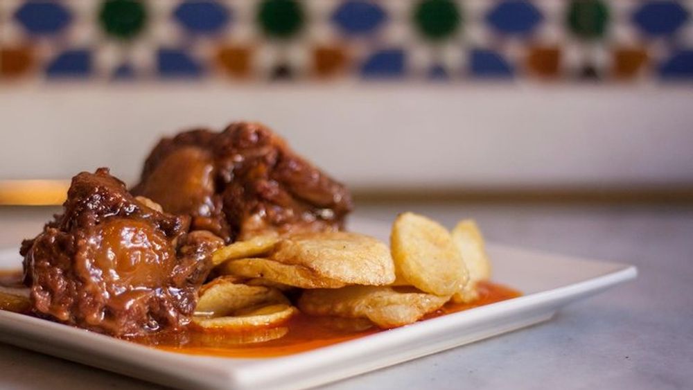 Seville Small-Group Foodie Walking Tour with Wine