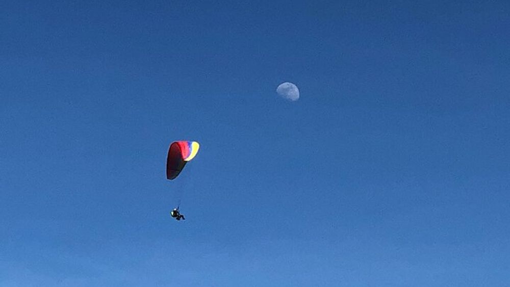 Paragliding over Medellin transport included