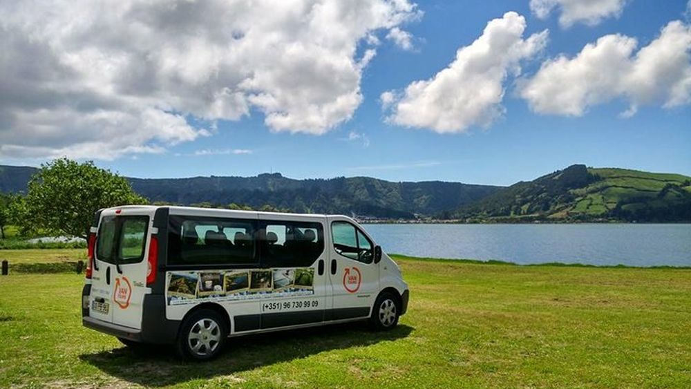 Van – Laketour – Furnas – Full Day/ with lunch (Shared)