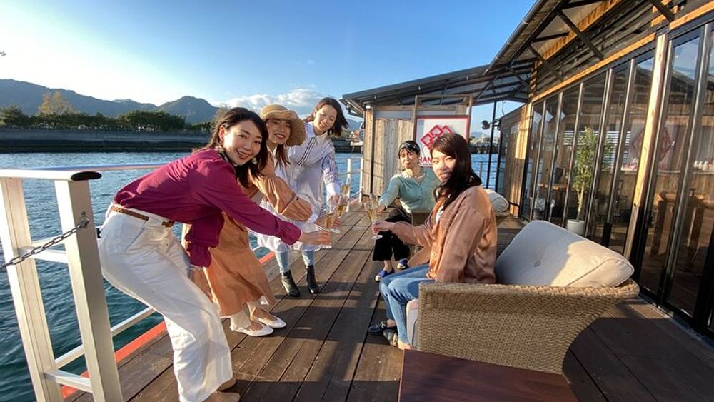 Lunch Cruise on HANAIKADA with Scenic View of Miyajima
