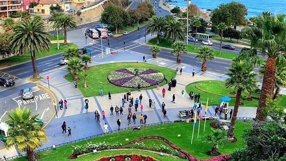 Full day Vina del Mar and Valparaiso experience