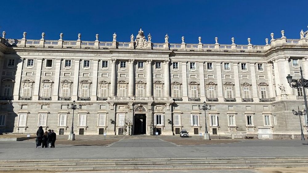 Madrid: Royal Palace tour with Tickets optional Prado Museum