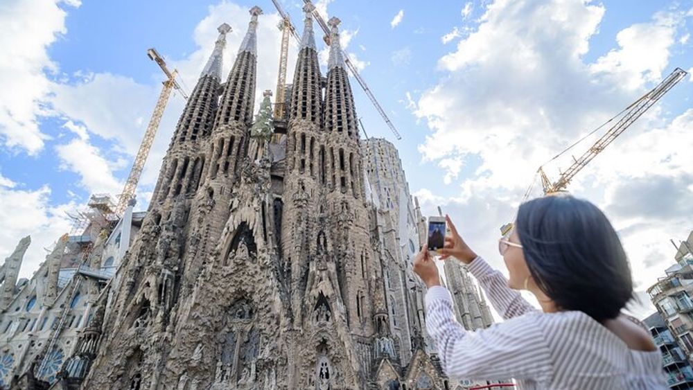 The Best of Barcelona in One Day from Madrid