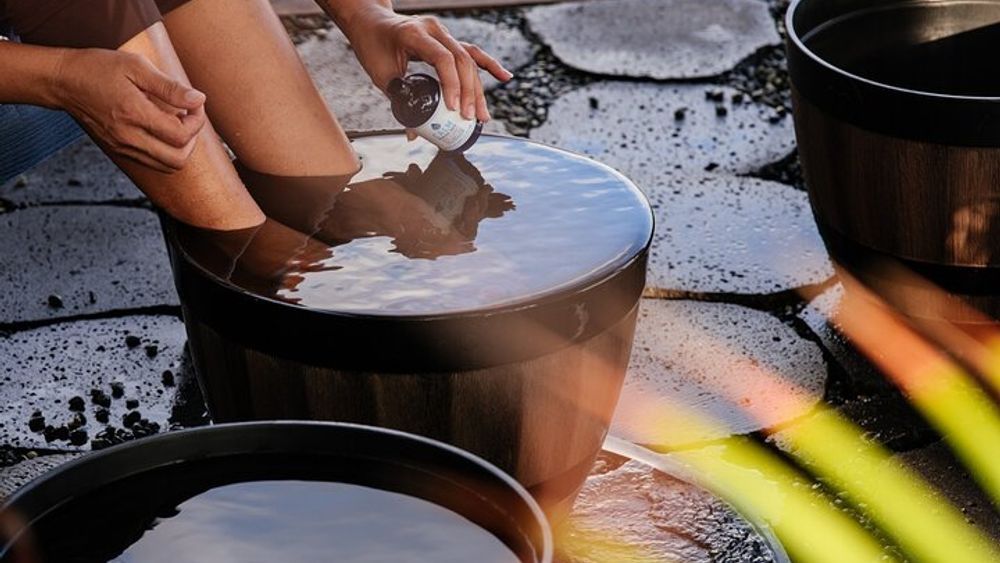 Deep Ocean Water Foot Soak in Kailua Kona