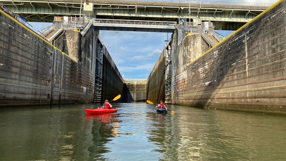 Chickamauga Dam Kayak Lock Tour