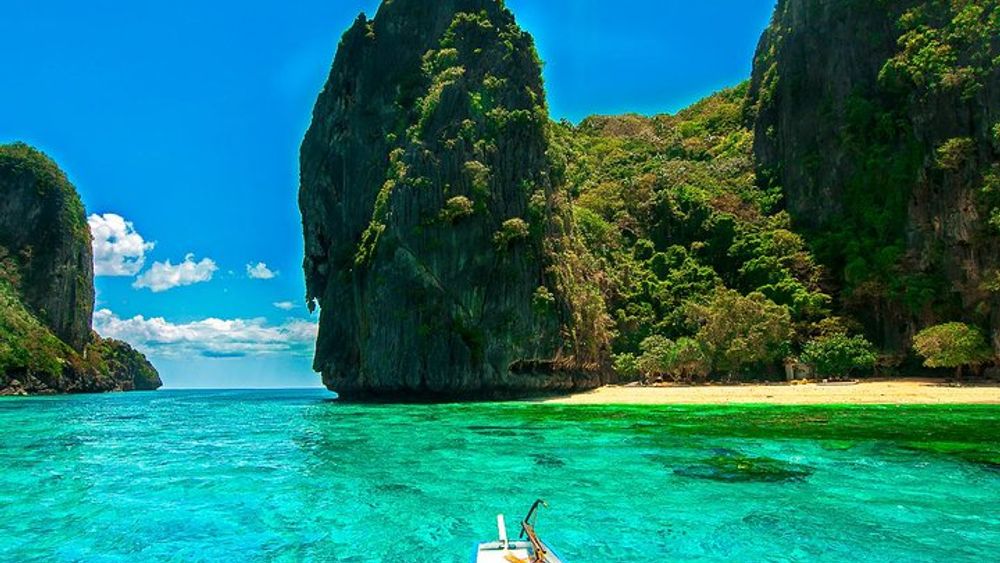 El Nido Island-Hopping Tour