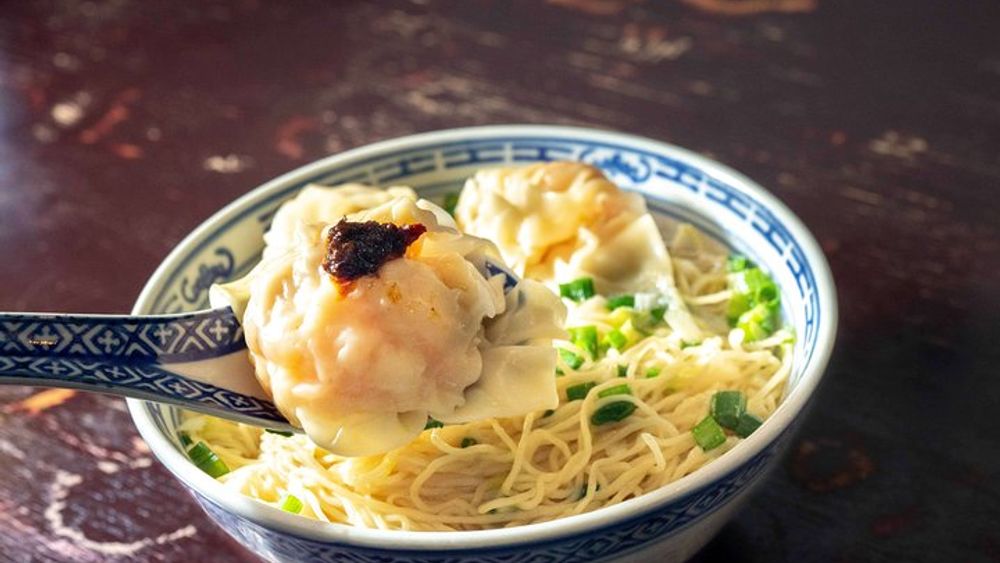 Hong Kong Small-Group Food Tour: Central & Sheung Wan District