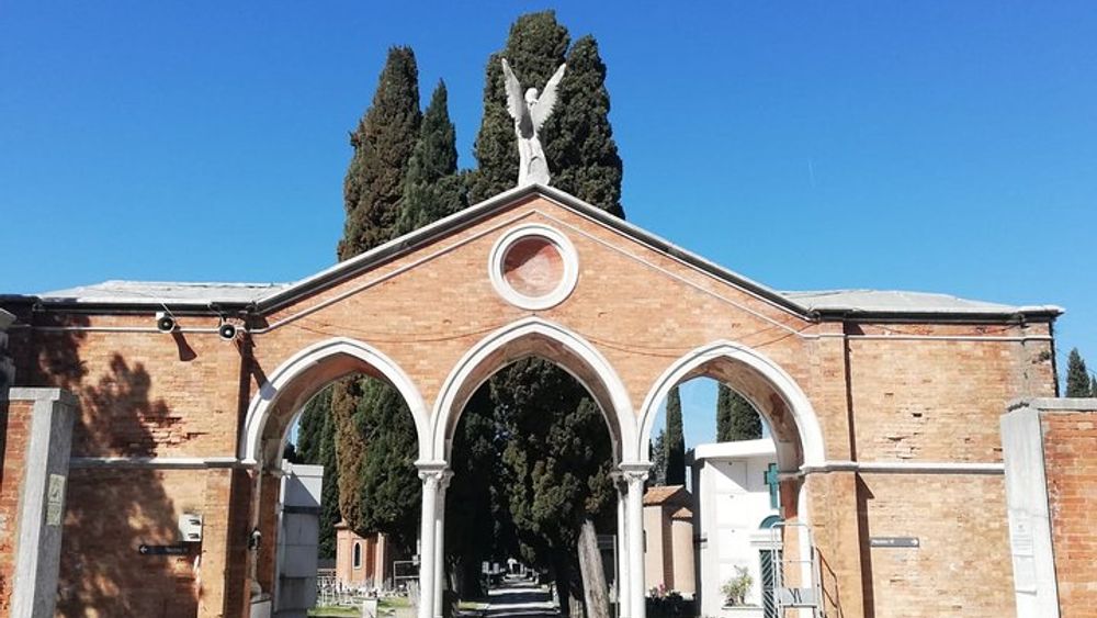 Venice San Michele Island Church and Cemetery Small-Group Tour