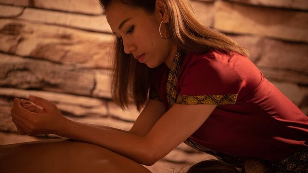 90 min Thai-Bali Fusion Massage at THAI SPA MASSAGE BARCELONA