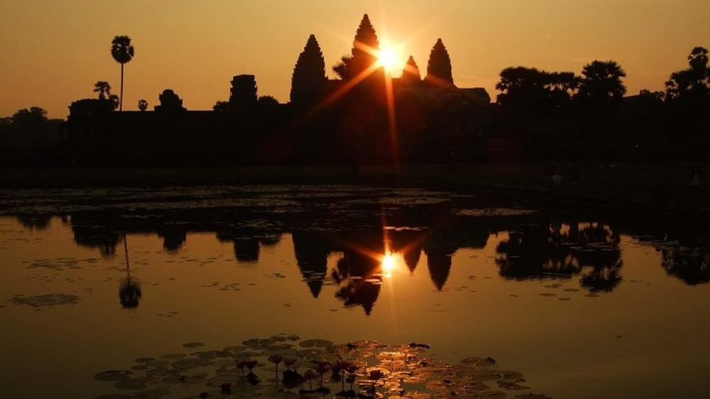 Angkor Wat Sunrise Tour