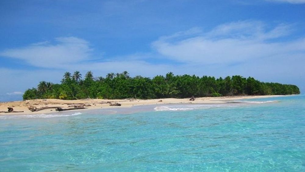 Panama Bocas del Toro Full-Day Speedboat Tour with Snorkeling