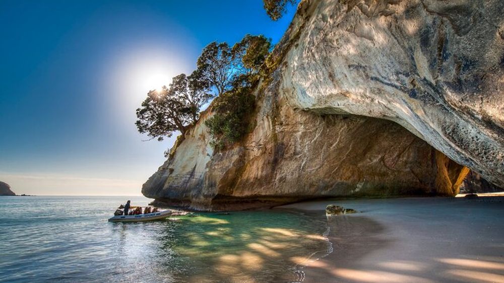 Small-Group 1-Hour Cruise at Cathedral Cove