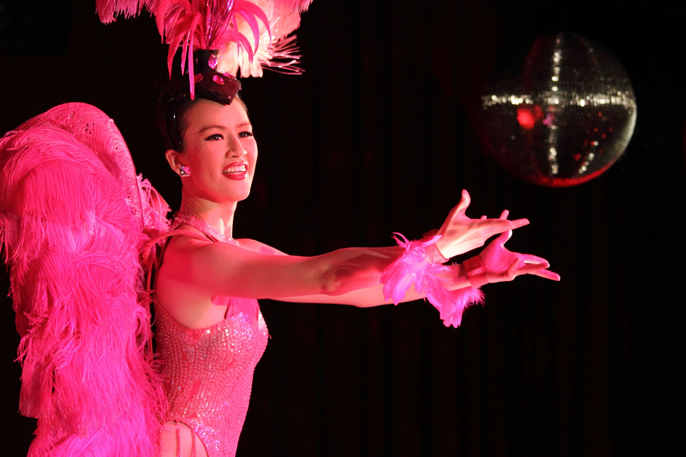 Calypso Bangkok Cabaret Show with Roundtrip Transfer¬†
