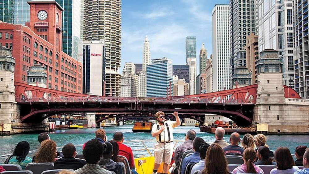 Lake Michigan and Chicago River Architecture Speedboat Cruise