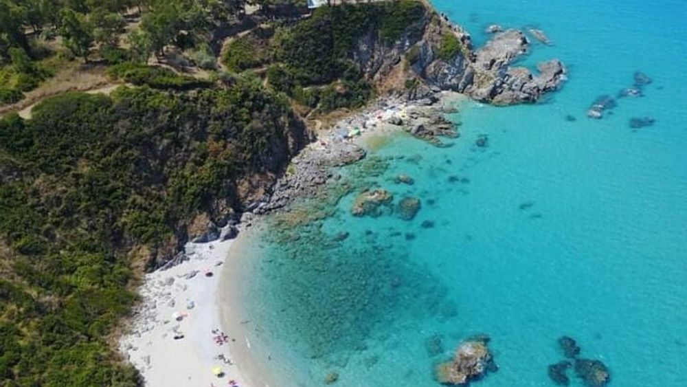 By boat between the sea and the most beautiful beaches! Capo Vaticano - Tropea - Briatico