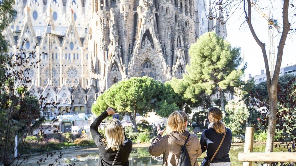 Fast Track Guided Tour Sagrada Familia