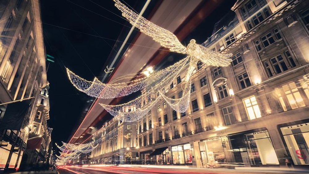 Christmas Lights Tour of London