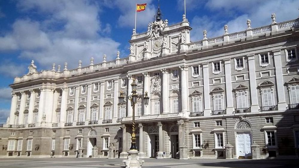 Royal Palace of Madrid Skip-The-Line and Early Entrance