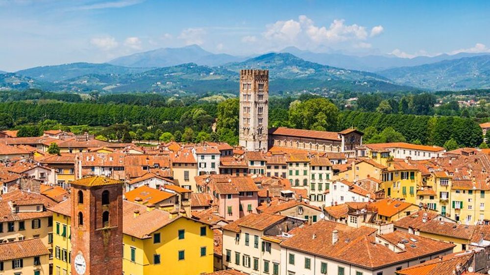 Montecatini Full-Day Pisa, Lucca Tour