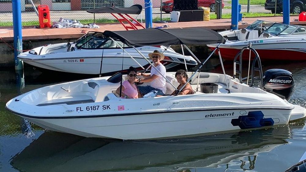 Miami 8-Person Boat Rental with Gas and Captain