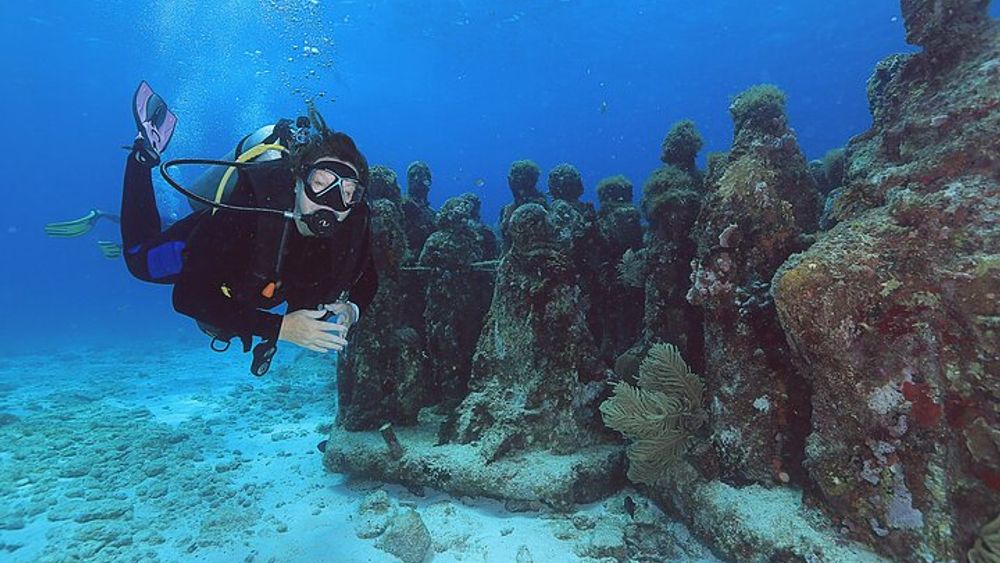 Cancun Certified Diver 2-Tank Package with Underwater Museum