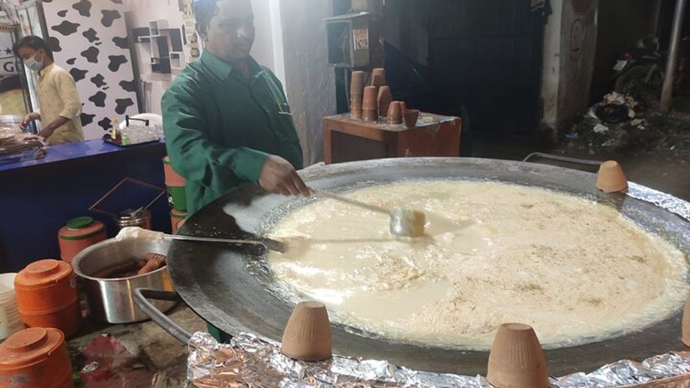 Small-Group Evening Street Food Walking Tour, Hyderabad