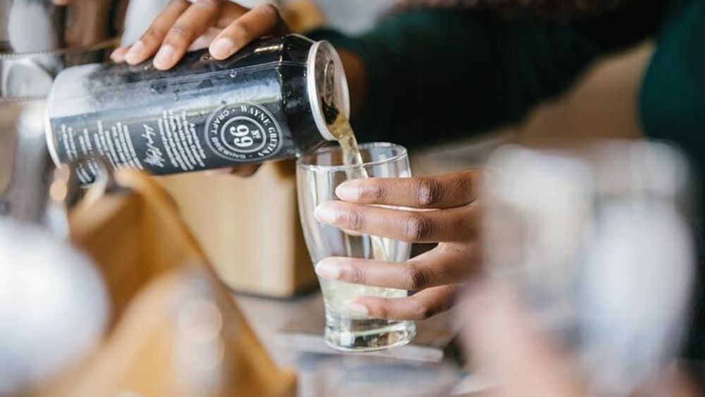 Niagara Falls: Brewery and Distillery Small-Group Tasting Tour