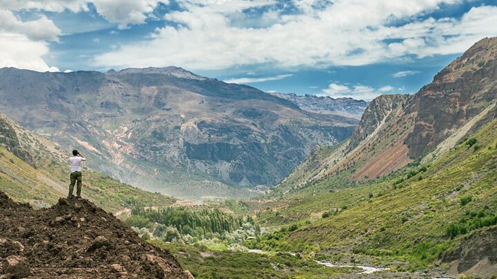 From Santiago: Cajón del Maipo, Pool and Spa Tour
