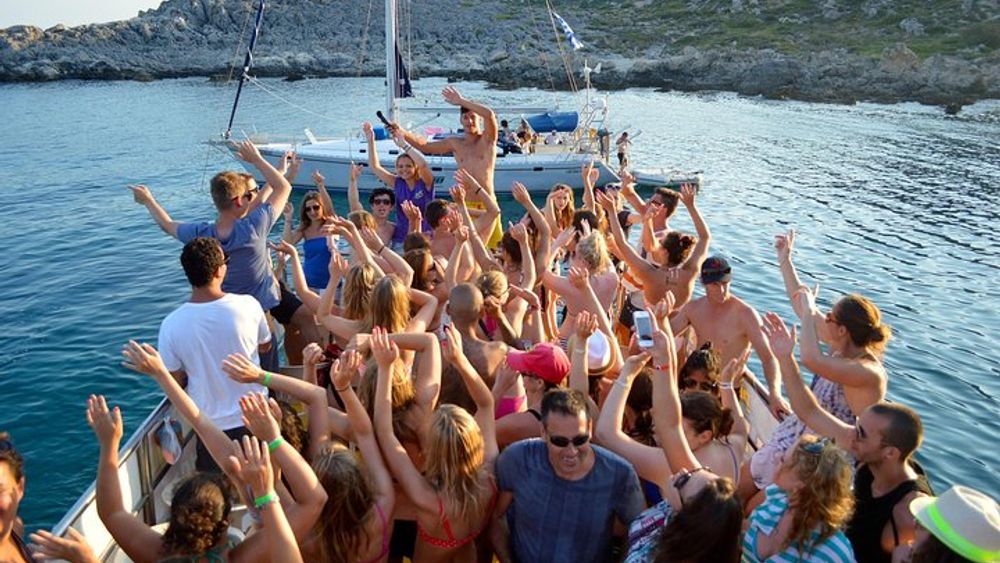 Faliraki Boat Party Cruise With Drinks