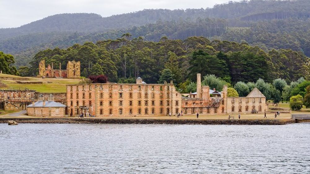 Hobart: Port Arthur Historic Site and Salamanca Market Tour