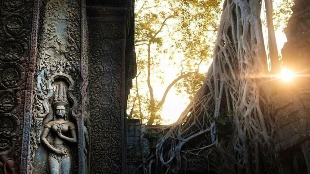Angkor Temple Full-Day Tour (by Join-In luxury MiniBus)