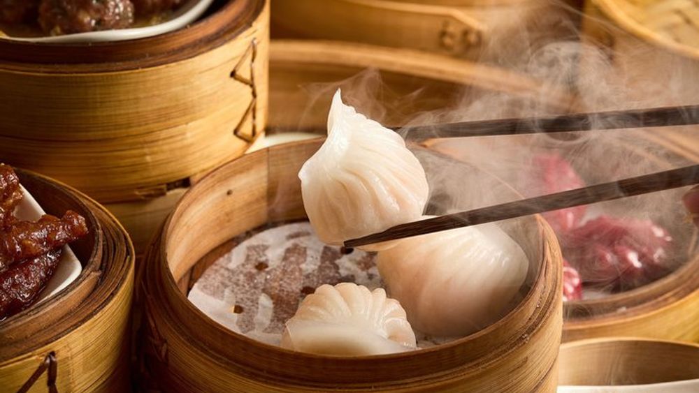 Hong Kong: Old Town Central Food Tasting Tour