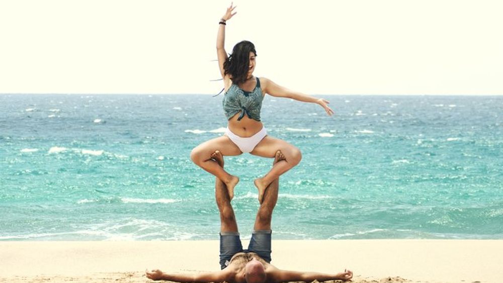 Tenerife: Acroyoga Partner Class