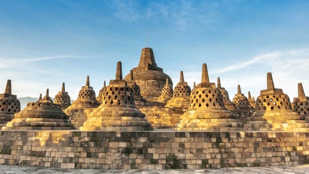 Borobudur Sunrise, Merapi Volcano & Prambanan Day Tour with Guide & Transfer