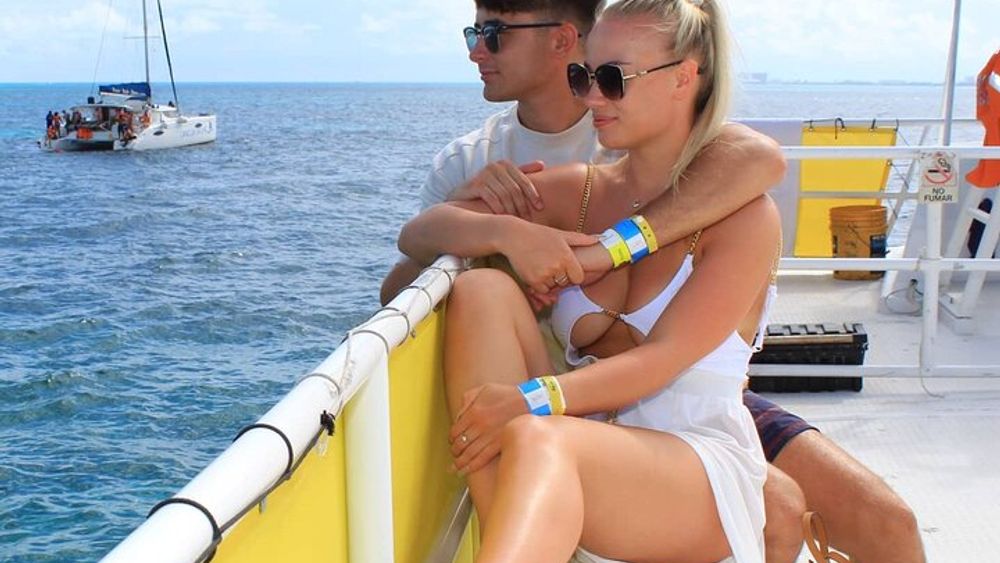 Isla Mujeres: Catamaran Tour from Riviera Maya