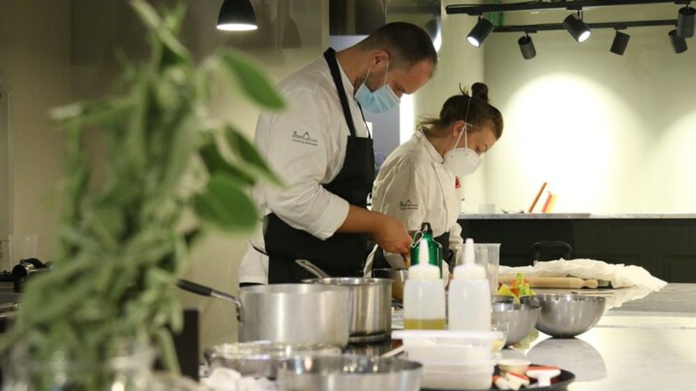 Cooking class in Milan and Market food tour