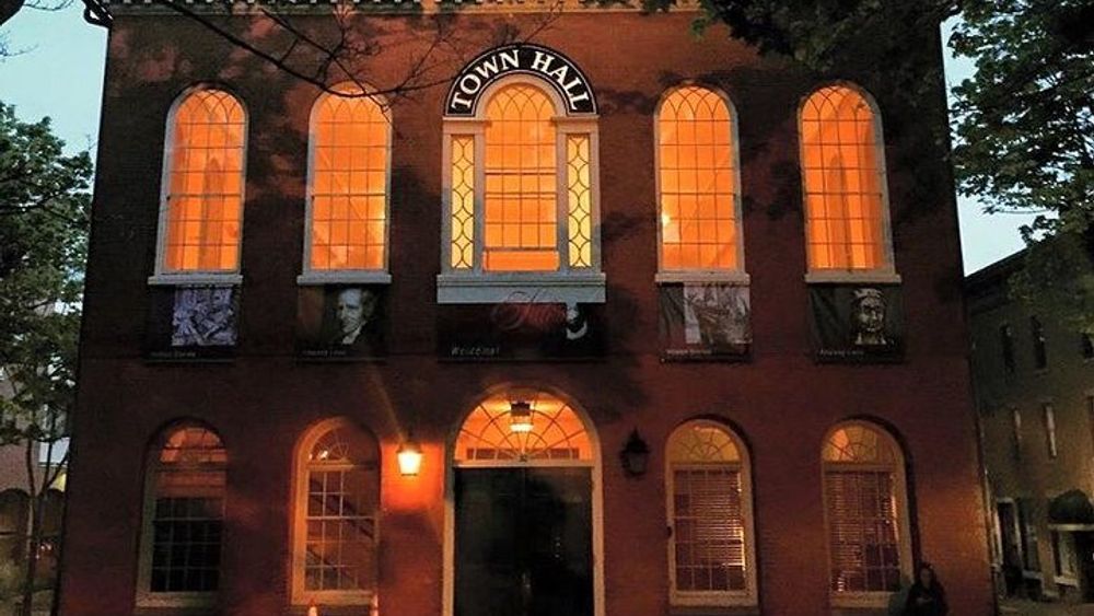 Salem History and Ghost Walking Tour With Night Option