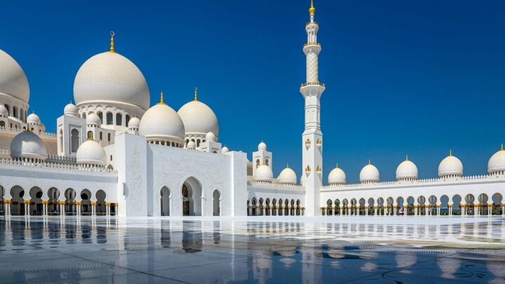 Abu Dhabi & Grand Mosque Full-Day Tour From Dubai