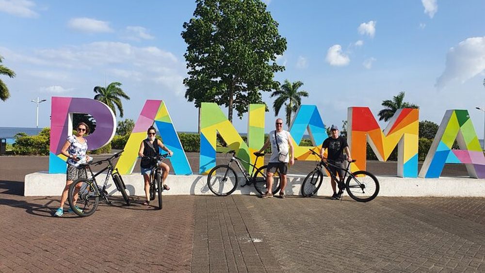 Panama City Small-Group Half-Day Bicycle Tour
