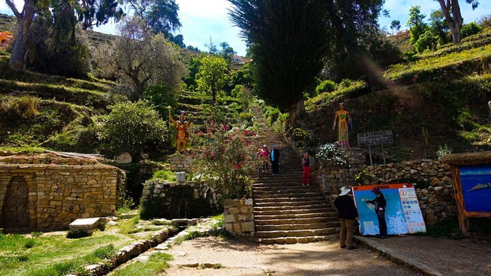 Full Day Tour to Copacabana and Isla del Sol from Puno