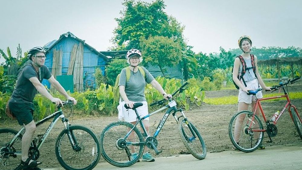 Half Day : Hanoi City Jeep Tours