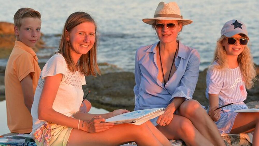 Watercolor workshops on the beach