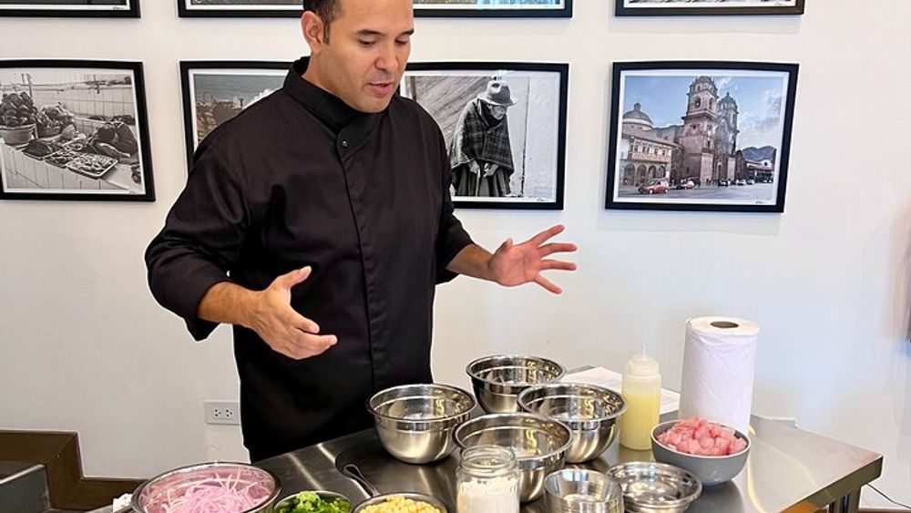 3-dish Peruvian Food Cooking Experience in Lima + Pisco Sour prep
