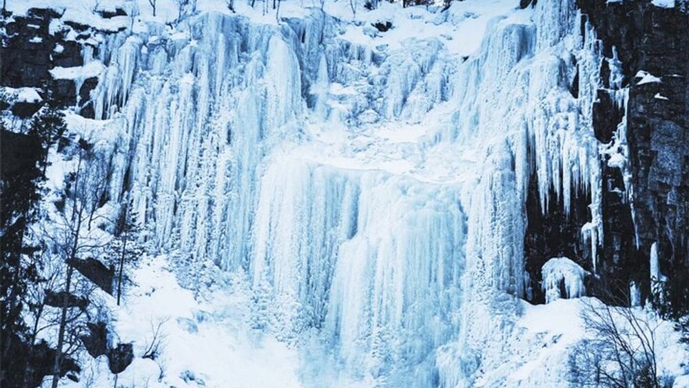 Korouoma National Park: Frozen Waterfalls Hike & Barbeque