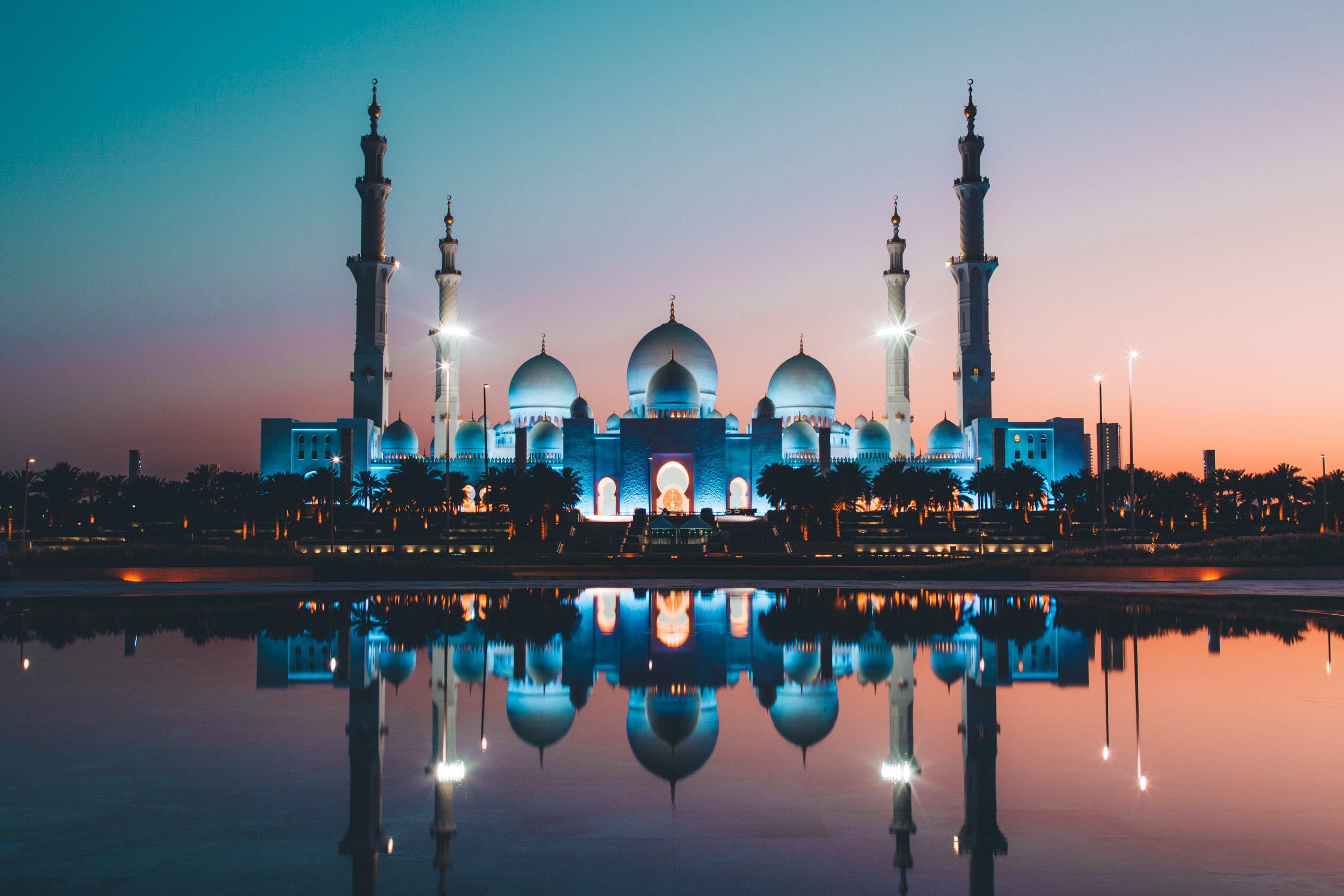 Luxury Dubai Escape: 1 Night Stay Inc Breakfast