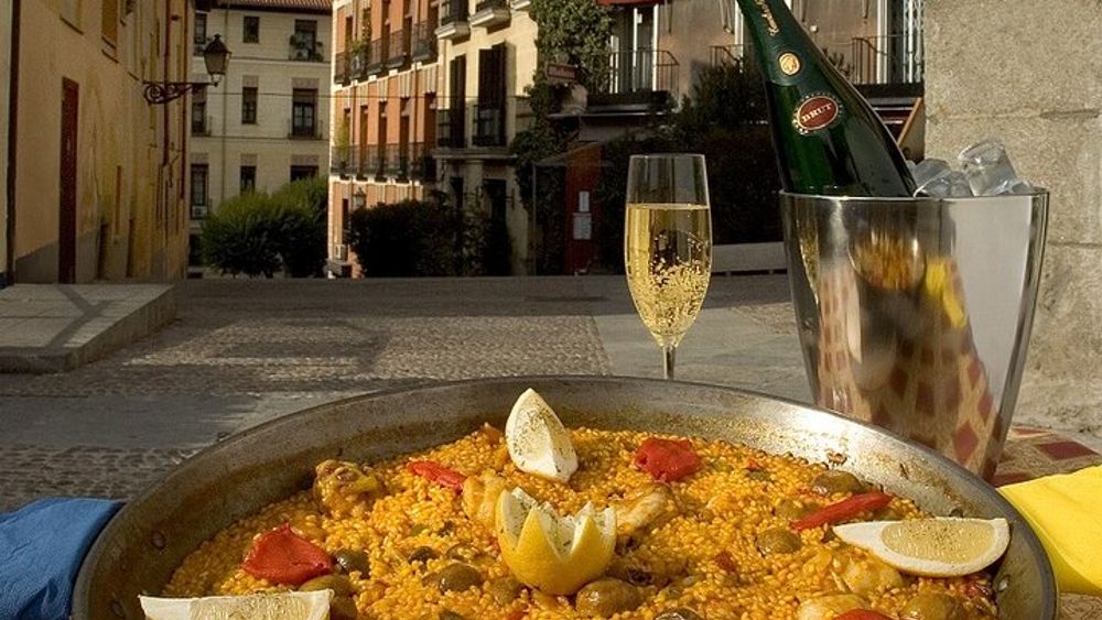 Gourmet Walking Tour of Madrid’s La Latina Neighborhood