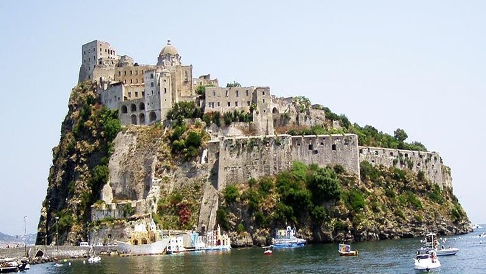 Ischia and Procida boat tour: Small Group from Sorrento
